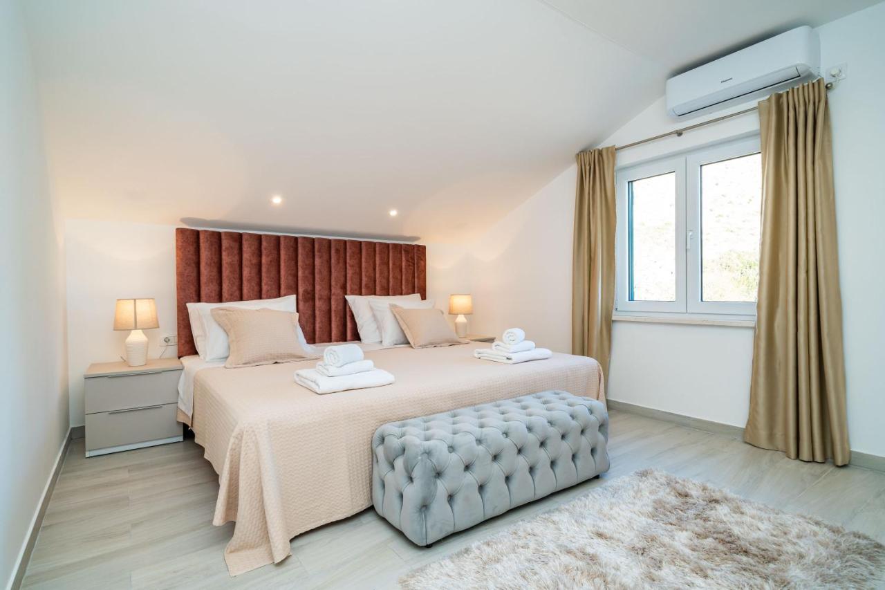 Petmat - With Private Pool And 6 Bedrooms Dubrovnik