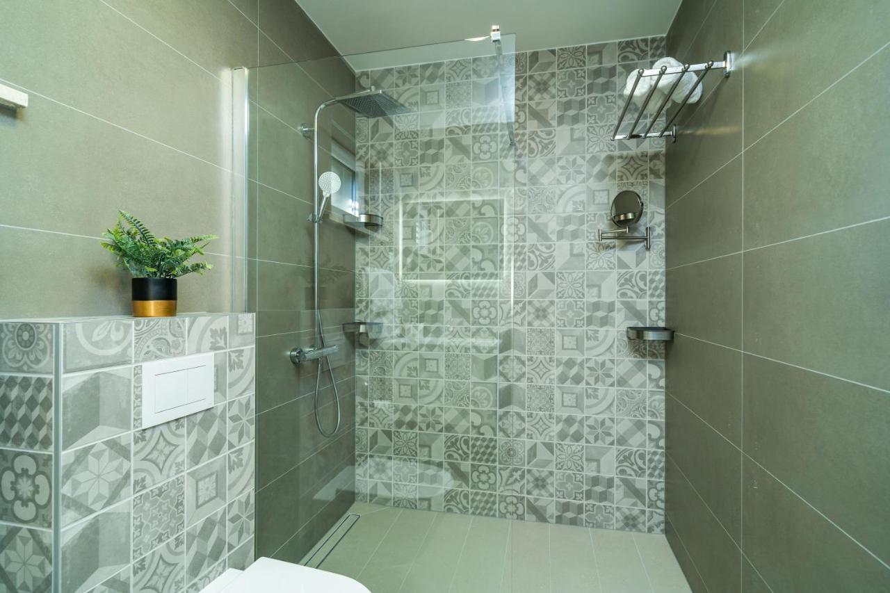 Petmat - With Private Pool And 6 Bedrooms Dubrovnik
