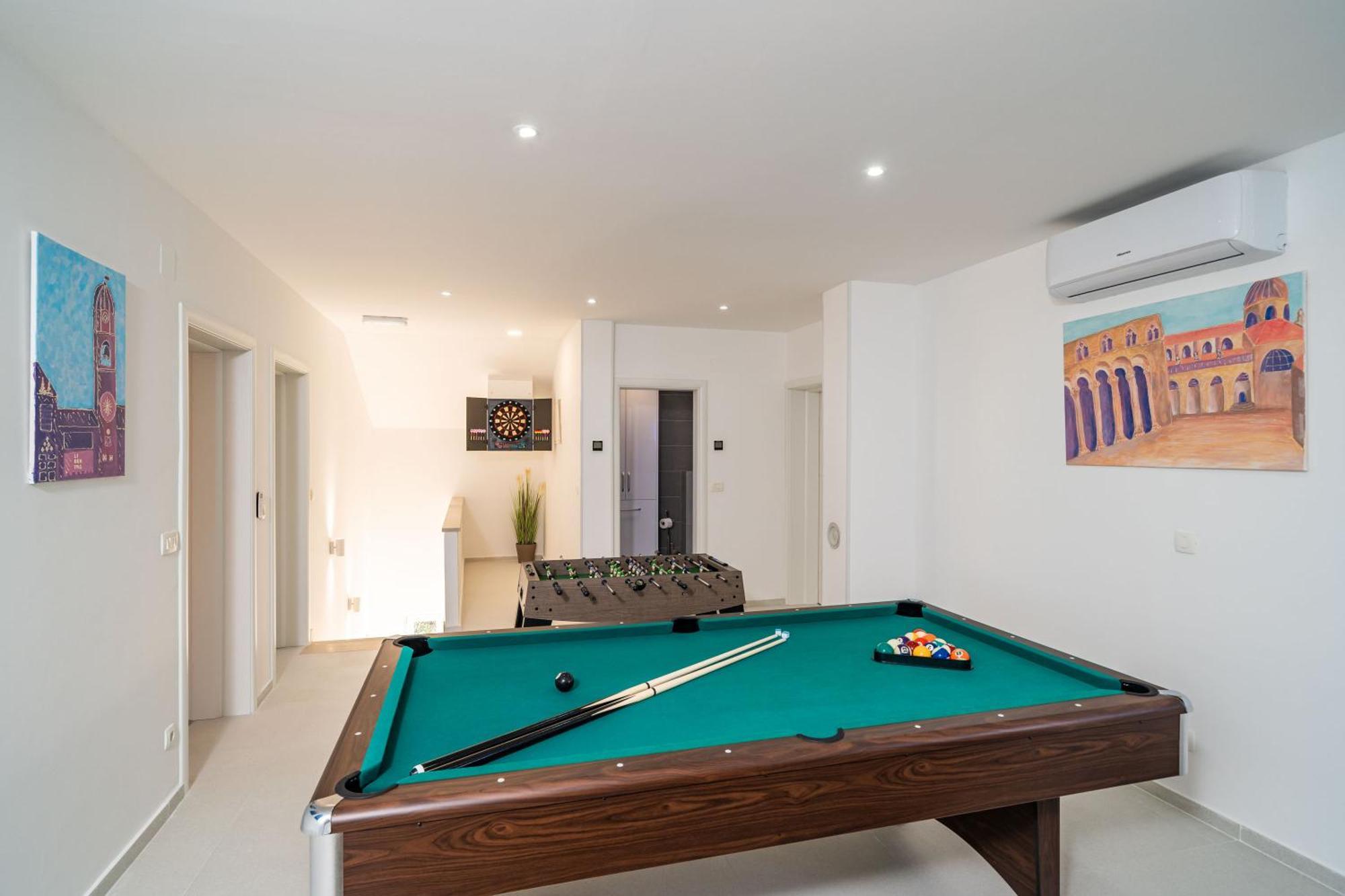 Petmat - With Private Pool And 6 Bedrooms Pousada