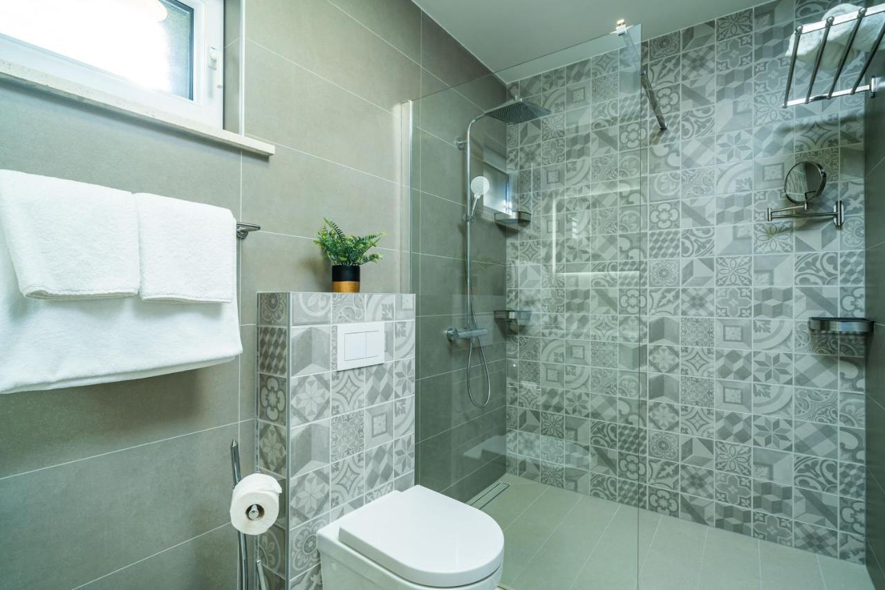 Petmat - With Private Pool And 6 Bedrooms Villa Dubrovnik